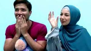 Peribadi fattah amin sebagai ejaz nampak kena dan sesuai dan ada karisma tersendiri. Close Up With Ejaz Fakhri Warda Suri Hati Mr Pilot Fattah Amin Neelofa Youtube