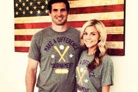 Christian andrew ponder (born february 25, 1988) is a former american football quarterback.he played for the minnesota vikings, denver broncos and san francisco 49ers.he played college football at florida state, and was drafted by the minnesota vikings with the 12th overall pick in the 2011 nfl draft. Aaron Rodgers Deal Spawns Hilarity Between Christian And Samantha Ponder Bleacher Report Latest News Videos And Highlights