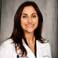 Amy Mackenzie's Instagram, Twitter & Facebook