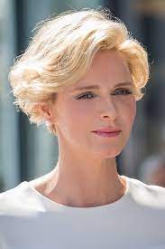 furstin charlene mit grace kelly appeal frisuren styling fur kurze haare neue frisuren