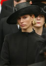 Dressed Appropriately For The Funeral Of Her Great Grandmother The Queen Mother Zara Phillips Is Seen Here Leaving Wes Funeral Attire Zara Phillips Queen Mum