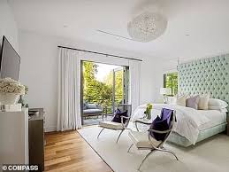 65,000+ happy customers · 40,000+ 5 star reviews · over 90,000+ likes Joe Jonas And Sophie Turner List Nine Bed 11 Bath La Mansion With Pool On One Acre For 16 75m Daily Mail Online
