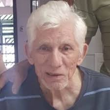 Fazia uns dois anos que eu não cometia um ato falho. Mas outro dia eu tava  indo pra Ribeirão Preto dar uma palestra e passamos pela rua Fausto Ferraz.  A rua onde