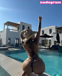DelmonteGreta  Greta Delmonte  gretadelmonte Гола изтичане OnlyFans  снимка 40 - Nudogram v2.1