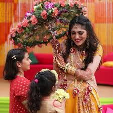 10 Umbrella Phoolon Ki Chaadar Ideas To Up Your Bridal Entry Game Bride Entry Umbrella Wedding Floral Umbrellas