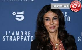 Listen to l'amore strappato on spotify. Sabrina Ferilli Ed Enzo Decaro Raccontano L Amore Strappato Foto Kikapress Com