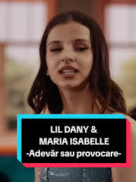 Maria Cuoco's Instagram, Twitter & Facebook