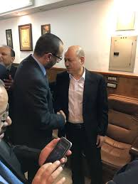 رد المطرب المصري، محمد رشاد، على الاتهامات التي وجهتها له طليقته، المذيعة، مي حلمي، اليوم الجمعة، في برنامج شيخ الحارة والجريئة. Ø±Ø¬Ø§Ù„ Ø§Ù„Ø³ÙŠØ§Ø³Ø© ÙˆØ§Ù„Ù…Ø¬ØªÙ…Ø¹ ÙÙŠ Ø¹Ø²Ø§Ø¡ Ø²ÙˆØ¬Ø© Ø±Ø´Ø§Ø¯ Ø§Ù„Ø¹Ù„ÙŠÙ…ÙŠ Ø¨Ø§Ù„Ù‚Ø§Ù‡Ø±Ø© ØµÙˆØª Ø§Ù„Ø£Ù…Ø©