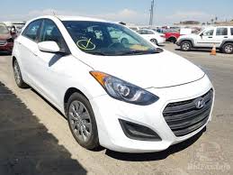 In general, it's a fairly plain but functional interior and the fit and finish is commensurate with a car in this price range. Hyundai Elantra Gt 2017 White 2 0l 4 Vin Kmhd35lh9hu377157 Free Car History