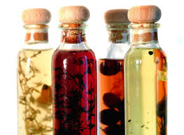 An oil seal is a physical barrier that keeps oil inside an engine to lubricate the moving parts and to keep contaminants out of the oil, according to bright hub engineering. Top 10 Good Cooking Oils Healthcastle Com