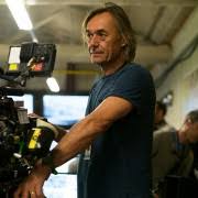 Tymczasem lord cutler becket pozbywa się gubernatora swanna, ojca elizabeth. Dariusz Wolski I Filmweb