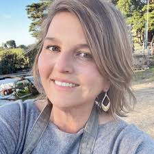 Kylie de Havilland (@ksdartist)