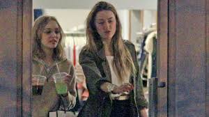 Amber heard ve johnny depp'in olaylı boşanma sürecinde yeni bir gelişme daha meydana geldi. Amber Heard Bonds With Johnny Depp S Daughter Abc News