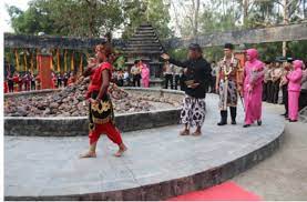 Harga tiket masuk kayangan api bojonegoro : Legenda Api Abadi Di Bojonegoro Kumparan Com