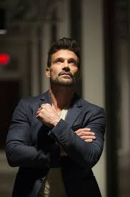 Pin Ot Polzovatelya Graham Mcmahon Na Doske Guapos Con Esencia Znamenitosti Lyudi Stil