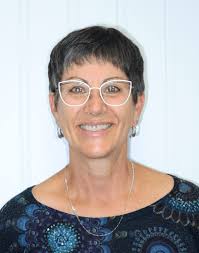 Myrna Pearce's Instagram, Twitter & Facebook