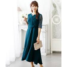 結婚 式 服装 女性 20 代 冬