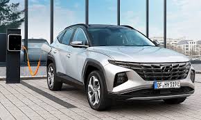 Dafür stellt der hybrid neben einem 616 liter großen kofferraum (ohne hybridtechnik sind es 620 liter) ein geräumiges reiseabteil für bis zu fünf personen bereit. Hyundai Tucson 2020 Preis N Line Hybrid Autozeitung De