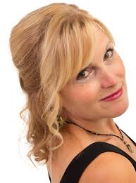 16 year old Carole King signed to ABC Paramount Records in 1958 Photo:  Carole King Family Archives. #caroleking #waybackmachine