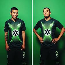 These are the new vfl wolfsburg kits 2020/21, wolfsburg's new home and alternate shirts for the upcoming german bundesliga season.made by nike, the new wolfsburg jerseys were officially unveiled on june 27, 2020, on the eve of the club's final game of the season against bayern munich. Wolfsburg Soccer Jersey Cheap Online