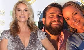 See more ideas about tamzin outhwaite, eastenders, actresses. Tamzin Outhwaite 49 Insists She S Not Having A Midlife Crisis By Dating Tom Child 28 Daily Mail Online