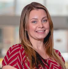 Jennifer Dimas's Instagram, Twitter & Facebook