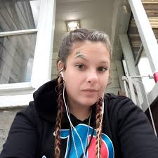 name is Linsey Siudak. looking for a pen pal. currently at Lakin  Correctional Center in WV. my number is 3559531. you can hit me up
