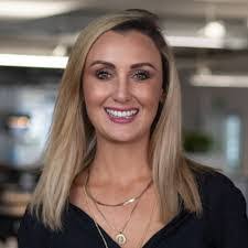 Karla Worthington's Instagram, Twitter & Facebook