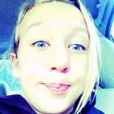 desiree lawson (@desireelawson13)