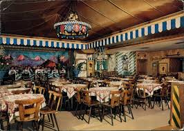 Das oberbayern ist die partyadresse im herzen der düsseldorfer altstadt, zentraler treffpunkt an der längsten theke der welt. Restaurant Oberbayern Mathaser Lowenbrau Jahnstrasse Dusseldorf Ansichtskarten Lexikon