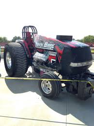 Pin By Roy Bortz On Pulling Tractors Truck And Tractor Pull Tractor Pulling Truck Pulls