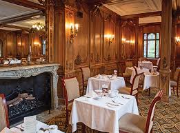 Whilst you enjoy your freshly prepared food, you are surrounded by the original panelling, mirrors, ceiling and stained glass salvaged from rms olympic sister ship of rms titanic. Titanic Connection Accommodation At The White Swan Hotel