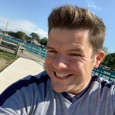 Let's welcome our new members! Lauren Rassinier