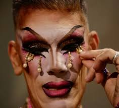 frenchymorgana69 en el backstage de la Preselección 🔥 . . .  #dragfrenchymorgana #amazing #art #artist #beautiful #boy #cute #dragqueen  #design #drag #follow #fashion #happy #instagood #instadaily #instalike  #instagram #love #like #makeup #model #