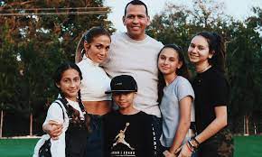 At the premiere of her animated film home, jennifer lopez stunned but this time, it was her two dates who really stole the show, her twins. Jennifer Lopez S Twins Would Approve Another Baby With A Rod