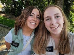 Alyssa Landers's Instagram, Twitter & Facebook