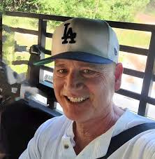 How to clean and grade a 1967 Mickey Mantle sports card?