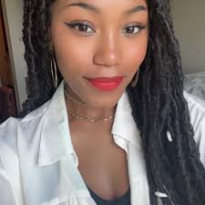 What are temporary accommodation options in Harrisonburg for a week?