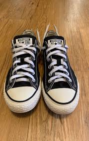 Black And White Converse Womens Size 7 Black Converse All Star Low Top Sneakers In Excellent Used Condition Tread Is In Great Shape Men S Size 7 1 2 Women Converse Chucks Converse Black Converse