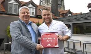 Willkommen!ich begrüe sie auf meiner internetprsenz!auf diesen seiten möchte ich sie über meinen partyservice, meine kochkurse und andere eventsrund um das thema kochen informieren. Michelin Stern Fur Anton Schmaus Regensburg Nachrichten Mittelbayerische