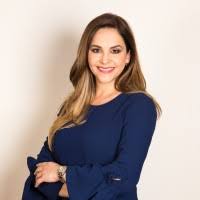 El diario de circulación nacional milenio reveló hoy mediante su portal de internet, parte de una investigación en la que demostró que el candidato del pan al gobierno de sonora, javier gándara magaña, y sus familiares directos tienen al menos nueve casas en estados unidos y un avión que el ahora aspirante nunca reportó en sus declaraciones patrimoniales cuando fue presidente municipal. Ana Marcela Gandara Fernandez Director Pasos Para La Paz Linkedin