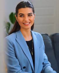 Tuba büyüküstün kimdir, hayatı ve biyografisi. Tuba Buyukustun Happy Sunday Everyone Facebook