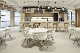 Deloitte Prague Office Picture Gallery In 2020 Quality Office Furniture Office Pictures Commercial Interiors