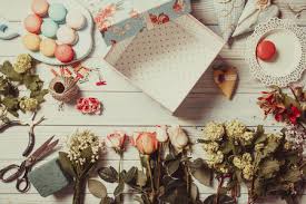 Las joyas personalizadas más originales, divertidas camisetas personalizadas, nuestra cristalería grabada o nuestros productos bordados serán ¡el regalo perfecto! Deliciosas Ideas De Regalo Para Mimar A Mama En El Dia De La Madre