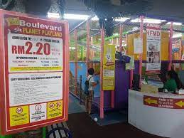 Kuching is the capital and largest city of the east malaysian state of sarawak and the district of kuching, as well as the largest city on the island of borneo. Boulevard Shopping Mall Kuching 2021 All You Need To Know Before You Go With Photos Tripadvisor