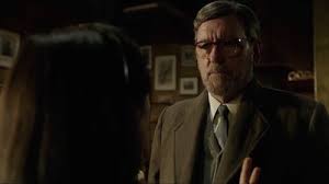 Sa vie bascule à jamais lorsqu'elle et sa collègue zelda découvrent une expérience encore plus secrète que les autres… où regarder la forme de l'eau en streaming complet et légal ? La Forme De L Eau The Shape Of Water Fox Searchlight Pictures