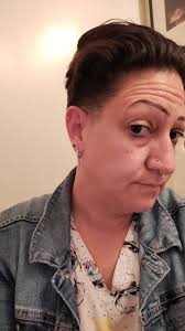 Who can cut a pixie cut for wavy hair in Cheyenne?