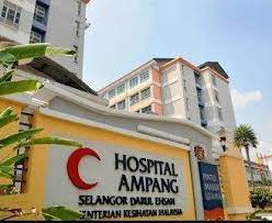 Hanya ibu bapa dibenarkan masuk ke nicu. Hospital Ampang Hospital In Ampang