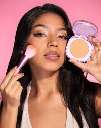 Buscas una cobertura total que dure TODO el día? 👀🩷 Conoce el polvo  compacto y base FOREVE UNDERCOVER, tu nuevo aliado para una piel perfecta  hasta por 24 horas.😍 Adquiere todos tus