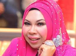 We're of course talking about datuk seri dr hasmida othman, better known as datuk seri vida. Didakwa Jatuh Miskin Ini Jawab Datuk Seri Vida